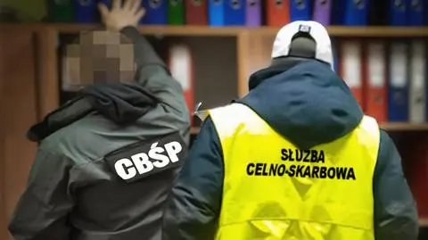 Są podejrzani o "pranie" pieniędzy i wyłudzanie dotacji. 10 osób zatrzymanych 