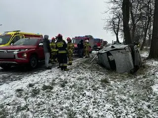 Samochód dachował w Strzykułach