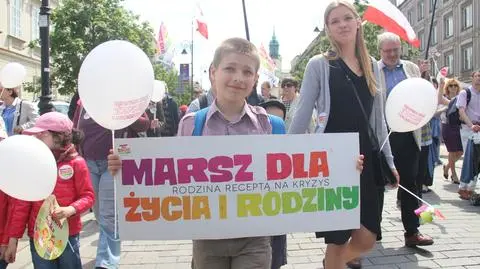 Marsz dla życia na Krakowskim. "Rodzina receptą na kryzys"