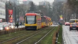 Koparka uszkodziła sieć trakcyjną