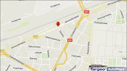 Przechodzila po pasach, została potrącona