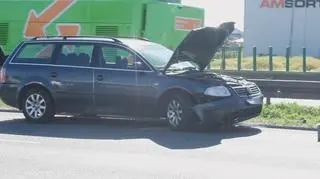Zderzenie trzech aut na S8