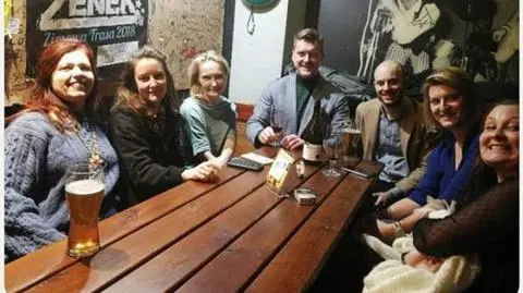 Formalne sprawy w nieformalnych okolicznościach