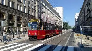 Tramwaje już jeżdżą - fot. Lech Marcinczak/tvnwarszawa.pl