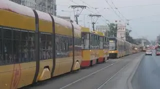 Tramwaje stanęły w Alejach Jerozolimskich 