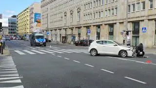 Wypadek z udziałem motocyklisty na Kruczej