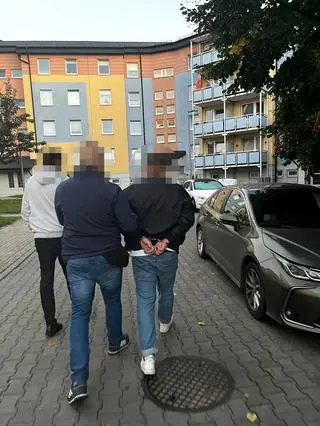 22-latek ukrywał się przed policją nad morzem 