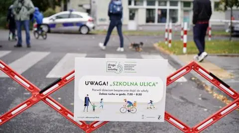 Kolejne dwie ulice stały się "szkolne". W dni nauki będą czasowo zamknięte dla aut