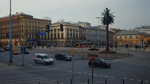 Rondo de Gaulle&#039;a przestanie być rondem? Wiceprezydent o zmianach