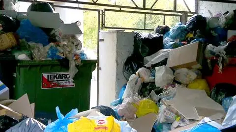 Śmieciowy konflikt miasta z rządem. "Ta wojna uderza w mieszkańców"