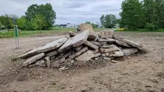 Lapidarium w parku Cichociemnych Spadochroniarzy AK