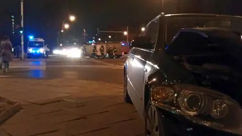 Wypadek na Żwirki i Wigury Matka z dzieckiem w szpitalu