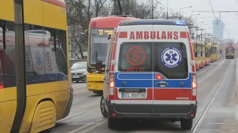 Potrącenie pieszego przy parku Praskim. Nie kursowały tramwaje