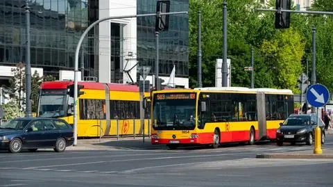 Nietypowe zapowiedzi w autobusach i tramwajach