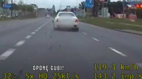 "Oponę gubi, zaraz będzie nasz". Tak policjanci ścigali kierowcę maserati