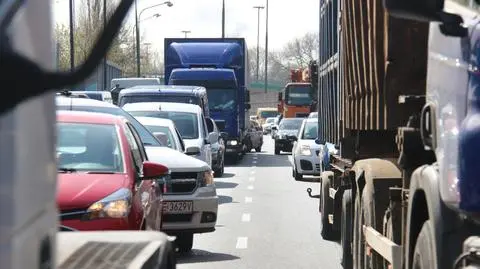 Utrudnienia "rozlały się" na Pragę. Przedłużony poranny szczyt