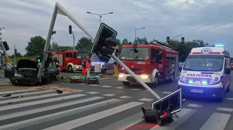 ZDM nie naprawi świateł przy Rolnej, bo dzielnica wciąż ich nie przekazała