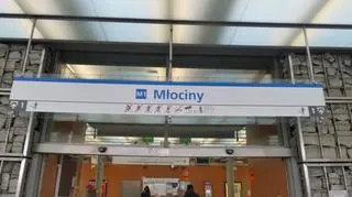 Metro Młociny