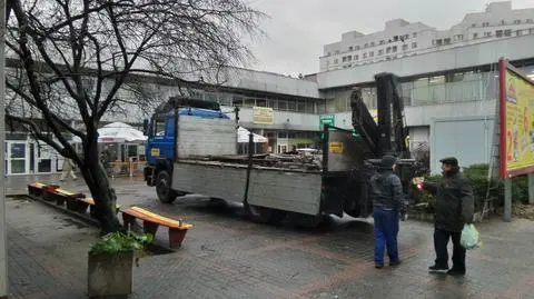 Szykują się do rozbiórki Universamu