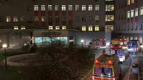 Wiceminister zdrowia o "grze zdrowiem i życiem warszawiaków". Wiceprezydent apeluje o "rozsądek"