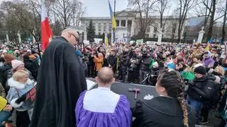 Manifestacja przed Ambasadą Rosji