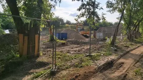 Akcja saperów w Forcie Włochy. Ekipa budowlana odkryła kilkanaście pocisków