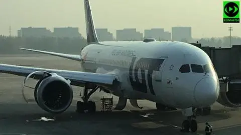 W dreamlinerze zepsuła się pompa. Na naprawę "zrzucili się" pasażerowie