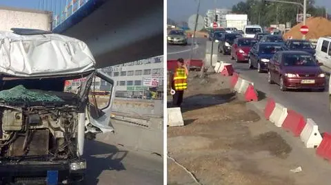 Tir nie zmieścił się pod barierkami w Al. Jerozolimskich