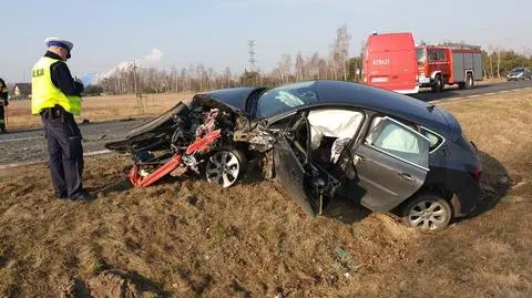 Poważny wypadek na Trasie Nadwiślańskiej. Do szpitala trafiło pięć osób