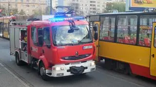 Zderzenie samochodu i tramwaju na Młynarskiej