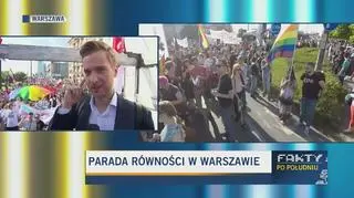 Przeszli koło siedziby PiS