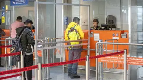 Zgubił podrobiony kanadyjski dokument, w domu miał brytyjski dowód osobisty i prawo jazdy z Hawajów