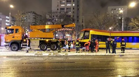 Śmiertelne potrącenie przy Kercelaku. Podnoszony tramwaj runął