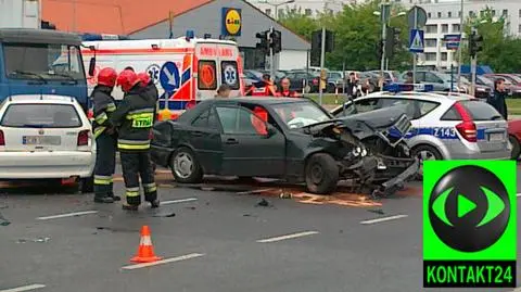 Mercedes i volkswagen zderzyły się na Kasprowicza