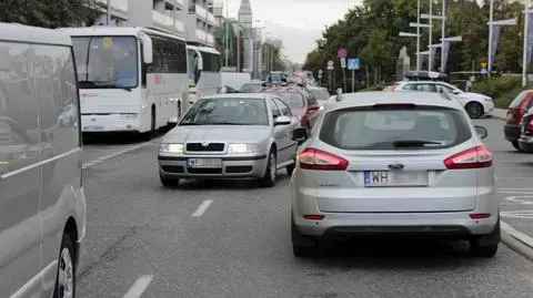 Wybrzeżem Kościuszkowskim pod prąd. "Niemal wszyscy łamią przepisy"