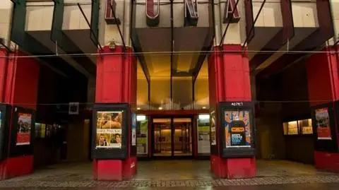 Operator kina Luna pożegnał się z widzami