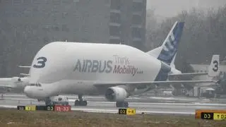 Airbus Beluga na lotnisku Chopina