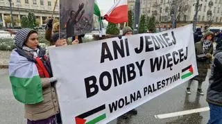 Demonstracja pod hasłem "Ani jednej bomby więcej - wolna Palestyna"