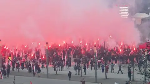 Uczestnicy marszu na Błoniach Stadionu Narodowego