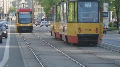 Na czas remontu torowiska zwężają al. Jana Pawła II  