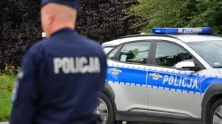 Seniorce pomogli policjanci (zdjęcie ilustracyjne)