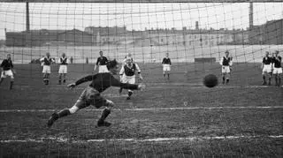 Polonia Warszawa - Warszawianka na Stadionie Wojska Polskiego (1938r.)