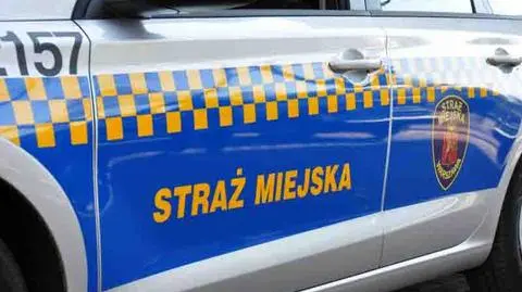 Spał w piwnicy bloku, na widok strażników zaczął uciekać