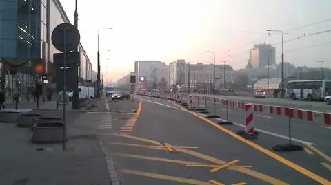 Marszałkowska zamknięta, na objazdach bez utrudnień