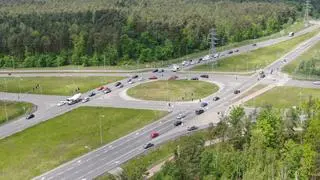 Rondo w Zielonce u zbiegu dróg wojewódzkich 631 i 634