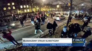 Zgromadziło się "około 250 osób"