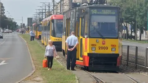 Awaria sieci trakcyjnej na Grójeckiej. Utrudnienia były też na Woli