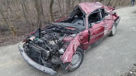 Wypadek na Wisłostradzie. "Pasażerowie pijani. Byli zdziwieni, że są w Warszawie"