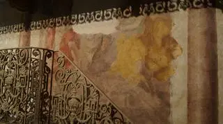 Fragment odrestaurowanego ołtarza po stronie północnej