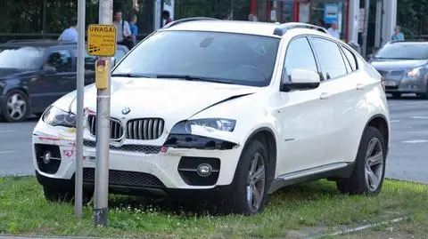 Zderzenie BMW z tramwajem. "Nie jeździły składy"